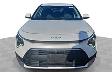 2024 Kia Niro LX