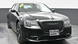 2023 Chrysler 300 Touring L