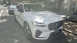 2025 Volvo XC60 T8 Plus Dark Theme