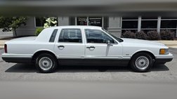 1993 Lincoln Town Car Signature