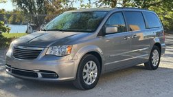 2015 Chrysler Town and Country Touring