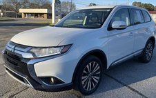 2020 Mitsubishi Outlander LE