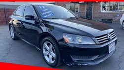 2012 Volkswagen Passat SE PZEV