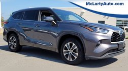 2022 Toyota Highlander Hybrid XLE