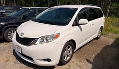 2013 Toyota Sienna LE 8-Passenger