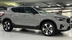 2026 Volvo XC40 B5 Plus