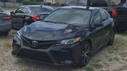 2020 Toyota Camry SE