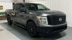 2017 Nissan Titan SV