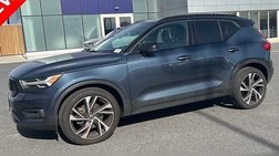 2022 Volvo XC40 T5 R-Design