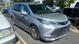 2023 Toyota Sienna LE 8-Passenger