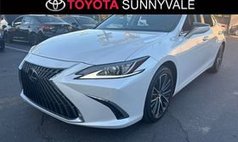 2025 Lexus ES 300h Base