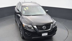 2017 Nissan Pathfinder Platinum