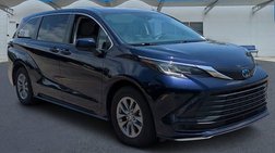2023 Toyota Sienna LE 8-Passenger