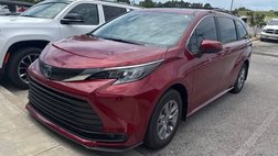 2024 Toyota Sienna LE 8-Passenger