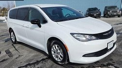 2025 Chrysler Voyager LX