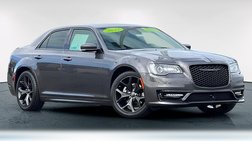 2022 Chrysler 300 S V8
