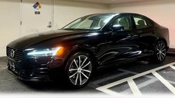 2022 Volvo S60 B5 Momentum