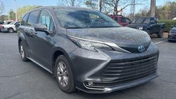 2025 Toyota Sienna XLE 8-Passenger