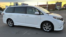 2014 Toyota Sienna SE 8-Passenger