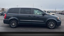 2014 Chrysler Town and Country S