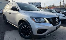 2019 Nissan Pathfinder SV