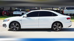 2022 Volkswagen Passat R-Line
