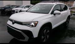 2025 Volkswagen Taos SE 4Motion