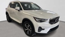 2025 Volvo XC40 B5 Core Bright Theme
