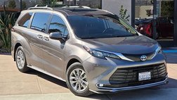 2024 Toyota Sienna XLE