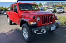 2023 Jeep Gladiator Sport