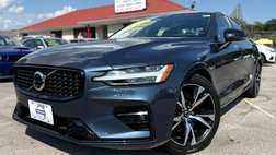 2024 Volvo S60 B5 Plus Dark Theme
