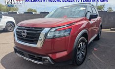 2022 Nissan Pathfinder SL