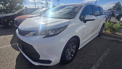 2024 Toyota Sienna LE 8-Passenger