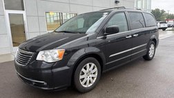 2016 Chrysler Town and Country Touring