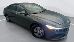 2025 Hyundai Elantra SE