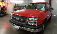 2004 Chevrolet Silverado 1500 Short Bed 2WD