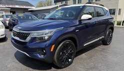 2022 Kia Seltos Nightfall