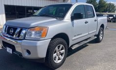 2013 Nissan Titan SV