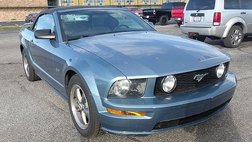 2005 Ford Mustang GT Deluxe