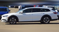2018 Buick Regal TourX Essence