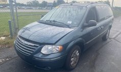 2005 Chrysler Town and Country Limited