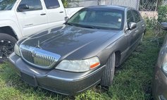 2004 Lincoln Town Car Signature