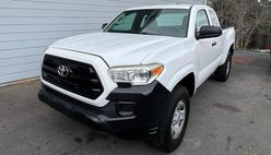 2017 Toyota Tacoma SR