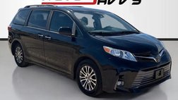 2020 Toyota Sienna XLE