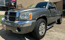 2005 Dodge Dakota SLT