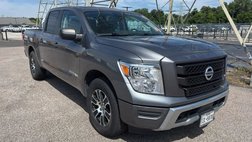 2022 Nissan Titan SV