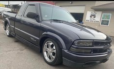 2000 Chevrolet S-10 LS