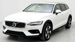 2025 Volvo V60 Cross Country B5 Plus