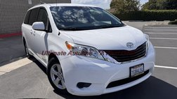 2014 Toyota Sienna LE 7-Passenger Auto