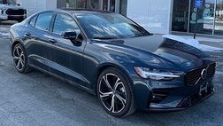 2024 Volvo S60 B5 Ultimate Dark Theme